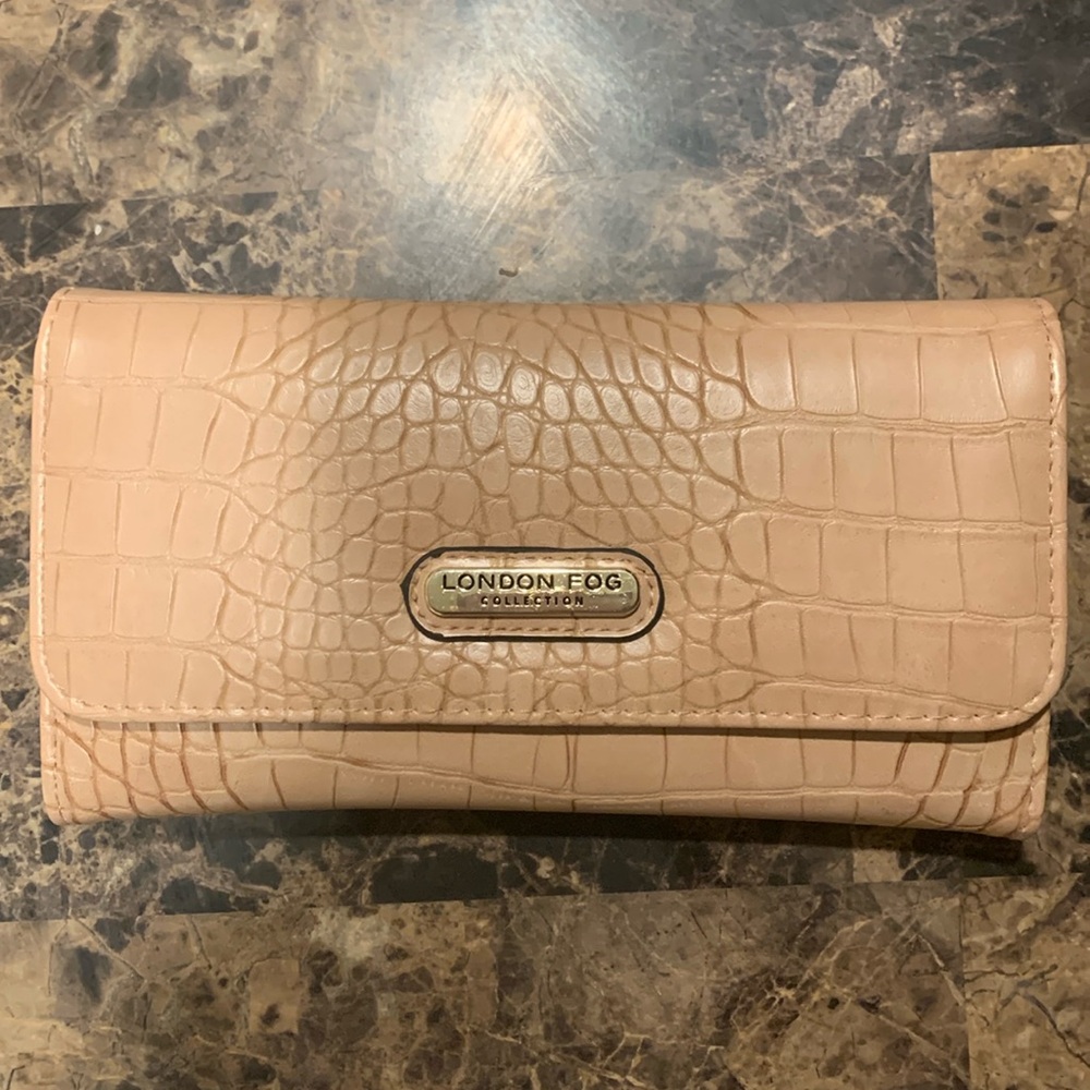 London Fog wallet-NWT - Picture 5 of 17